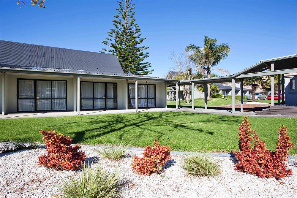 Albergue Kiwi Airport Backpackers Auckland Exterior foto