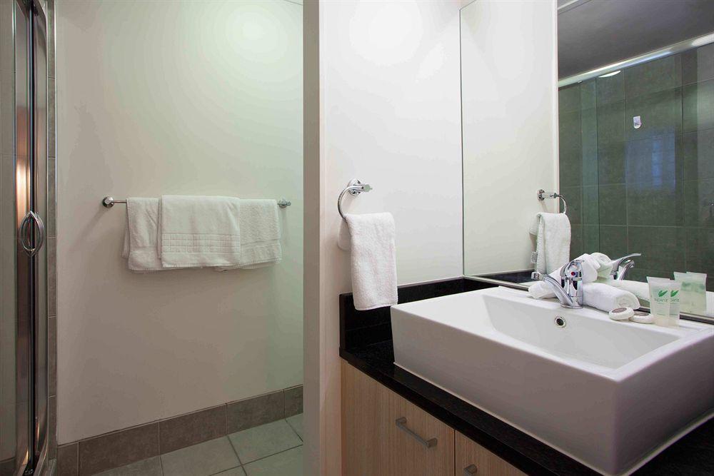 Albergue Kiwi Airport Backpackers Auckland Exterior foto