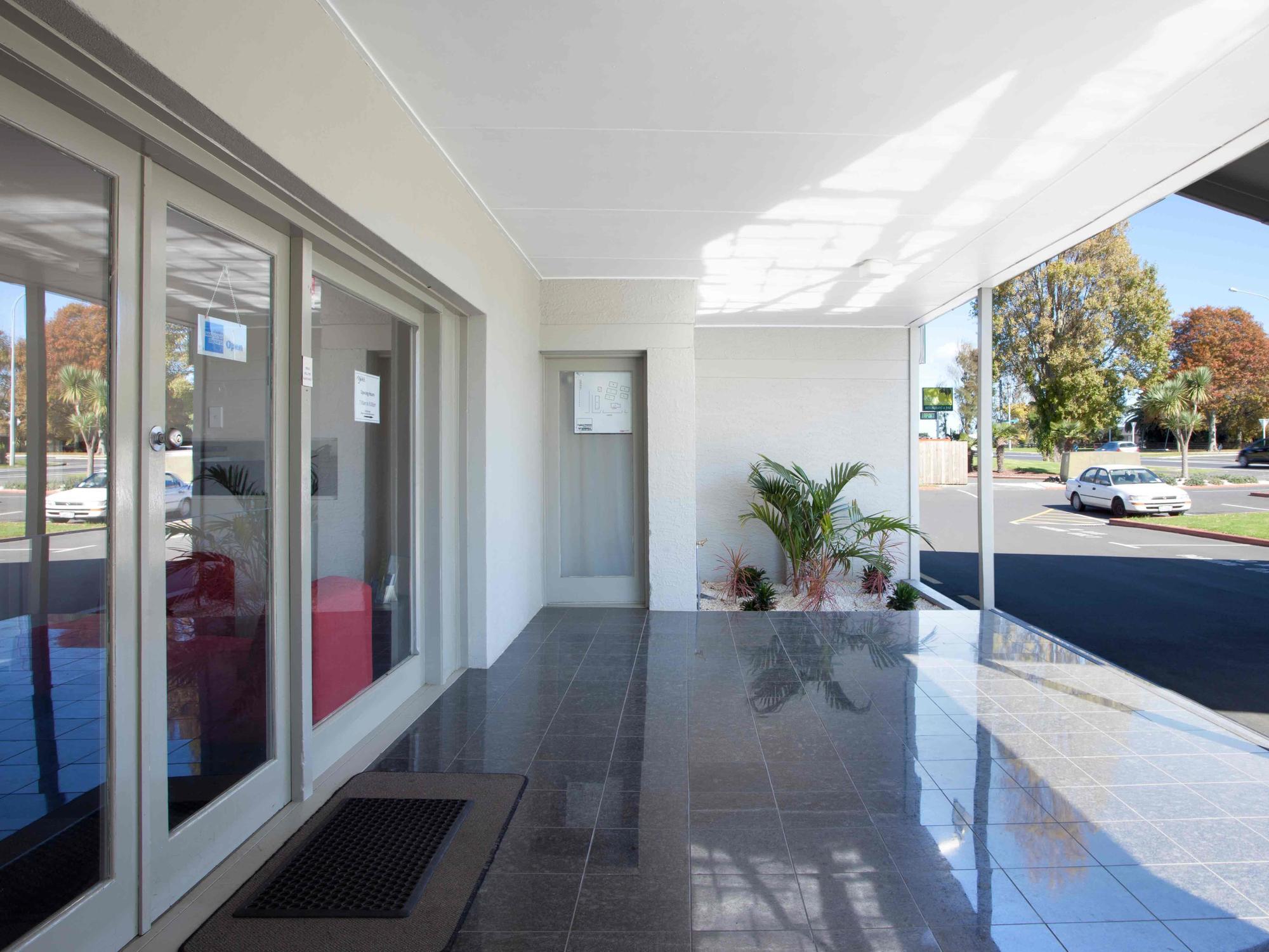 Albergue Kiwi Airport Backpackers Auckland Exterior foto