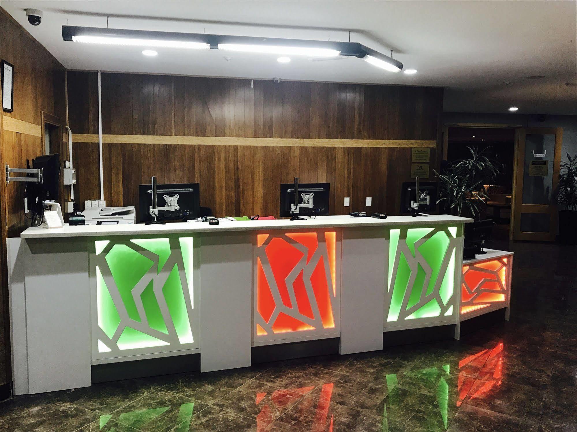 Albergue Kiwi Airport Backpackers Auckland Exterior foto