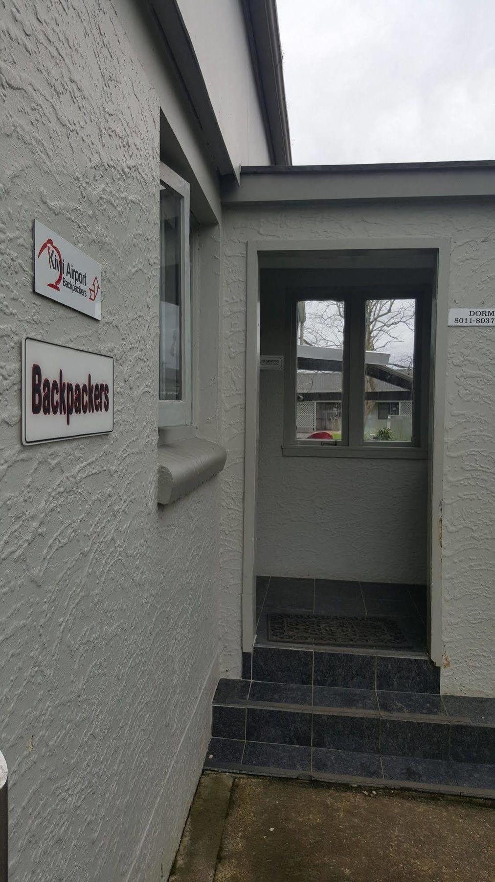 Albergue Kiwi Airport Backpackers Auckland Exterior foto